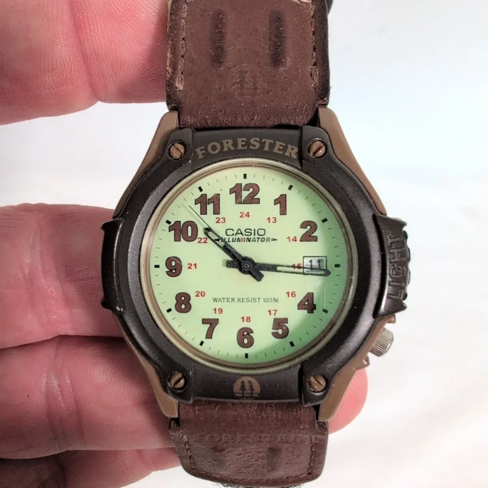 Casio Forester mens watch FT-500 new batt light date